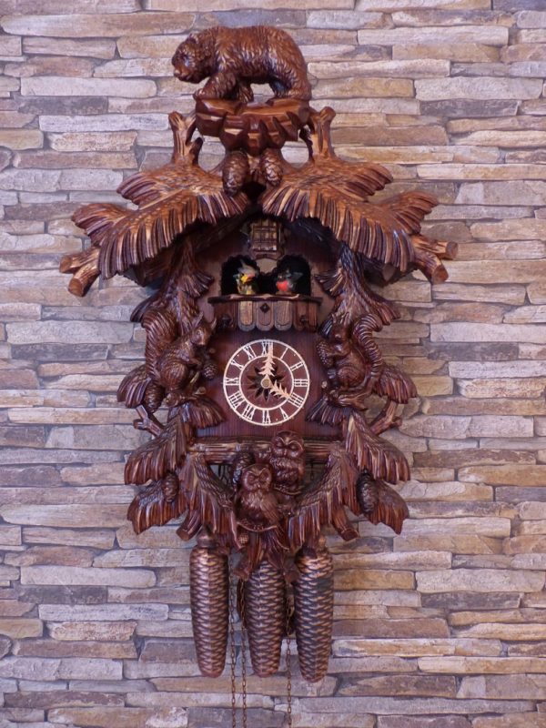 MCC 8-day-musik-clock with forest animals