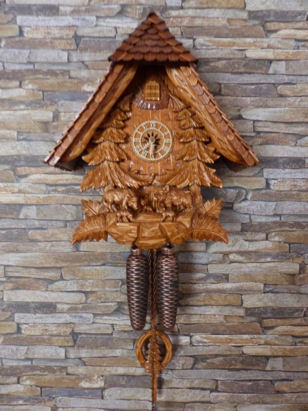 MCC Cuckooclock 38 cm 8 day curved roof boars