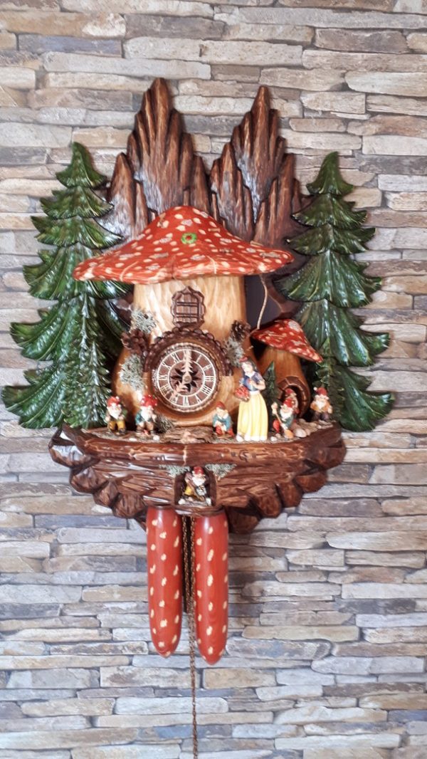MCC Snow White cuckooclock 8-day movement