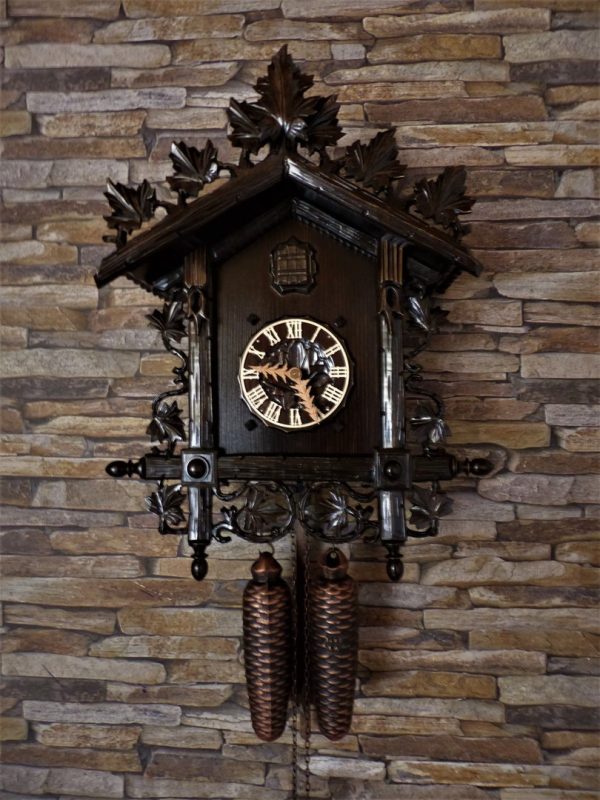 MCC 8-day railwayroadhouse Cuckooclock